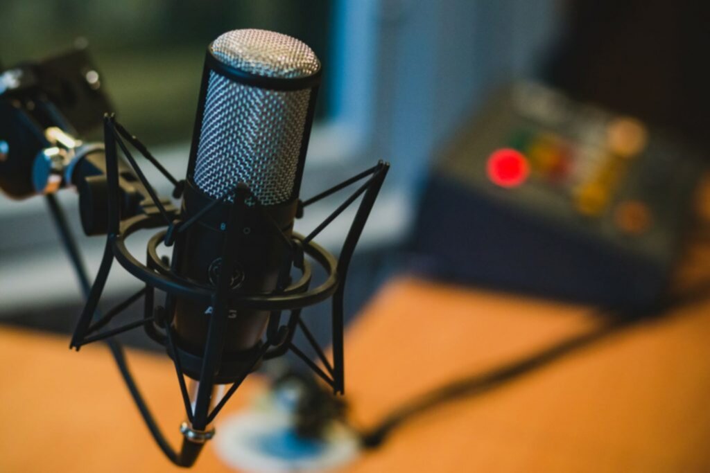 how to start a podcast